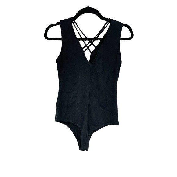 Lulus Tops - Lulu‘s black criss Cross Strappy bodysuit women’s size medium